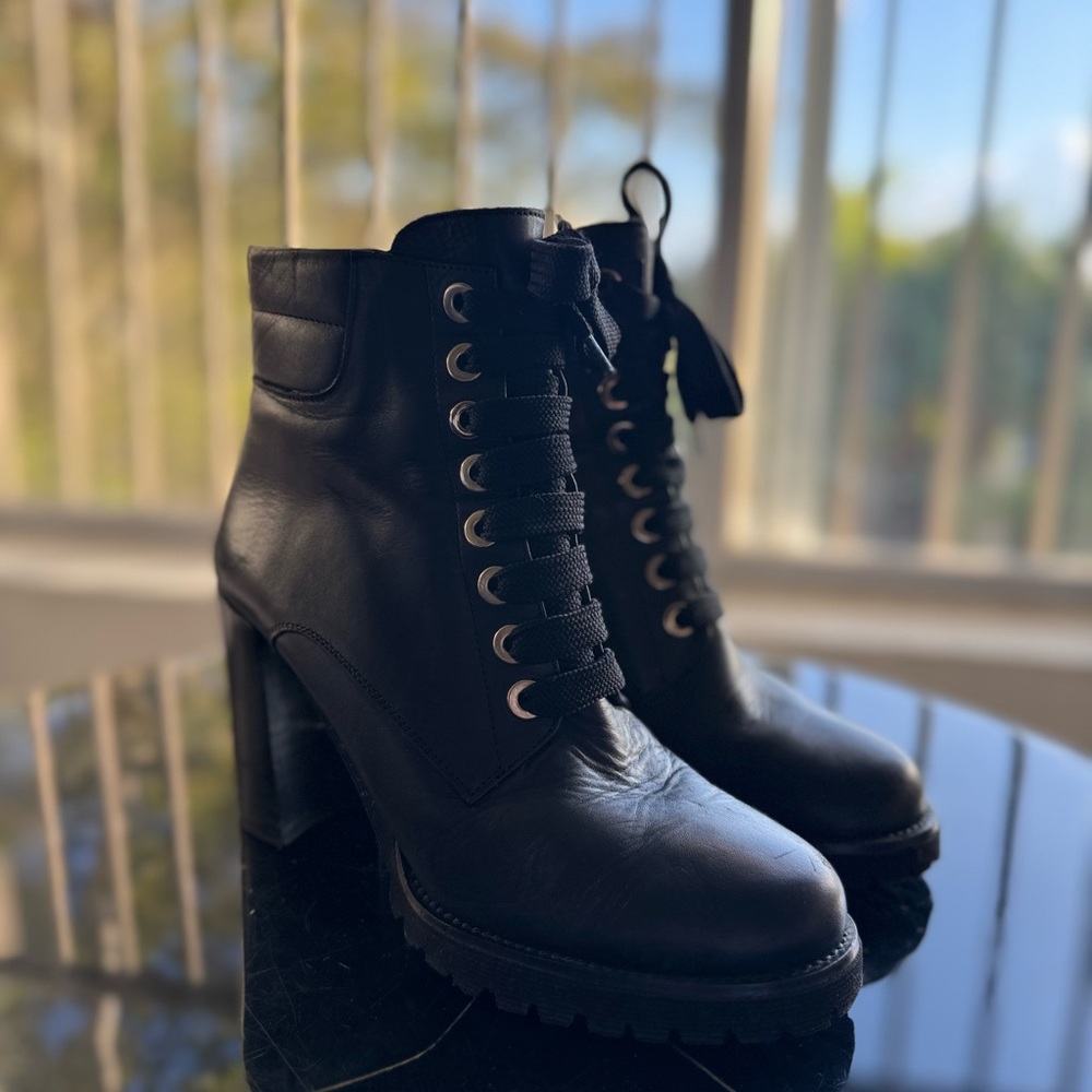 Barneys New York Black Heeled Lace-Up Boots